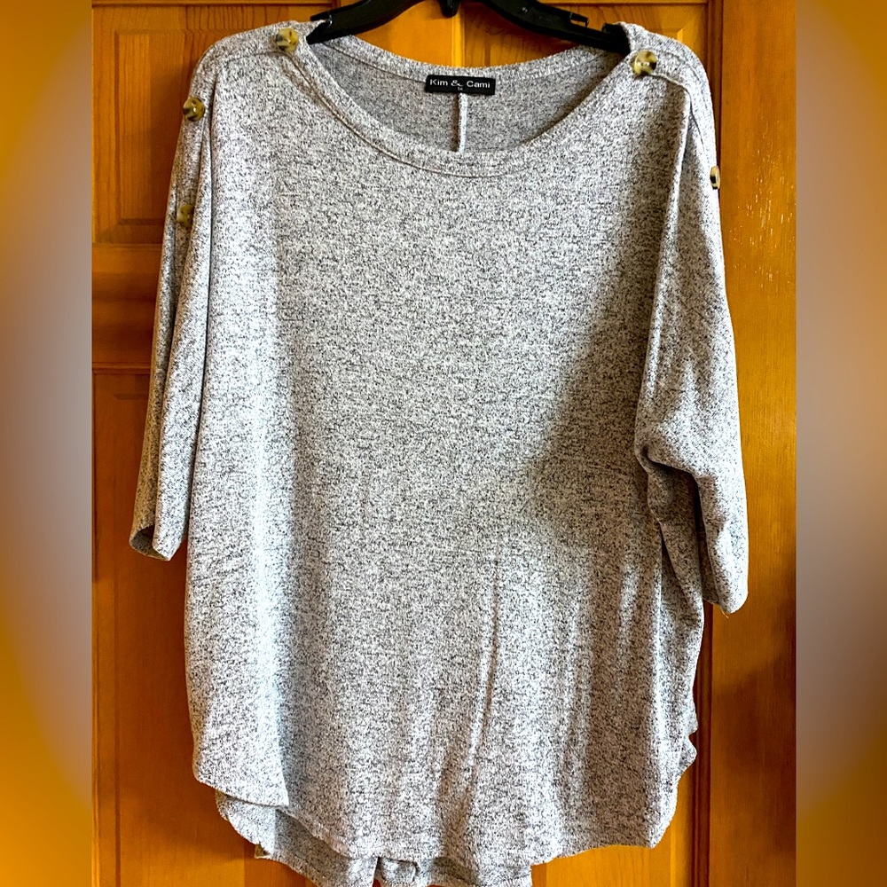 Kim and Cami lightweight sweater top UIGC XL